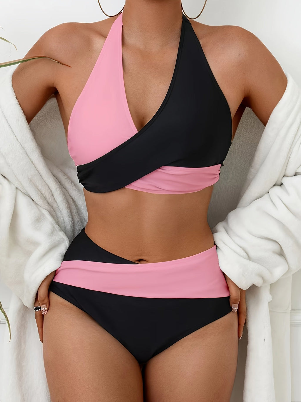 Bikini Black and White Contrast Color Criss Cross Neck 2 Piece Swimsuit for Women – Stylish Medium Stretch Two-Tone Bikini Set with Unique Neckline and Flattering Fit – Modern Swimwear for Beach Days, Pool Lounging, and Summer Escapes