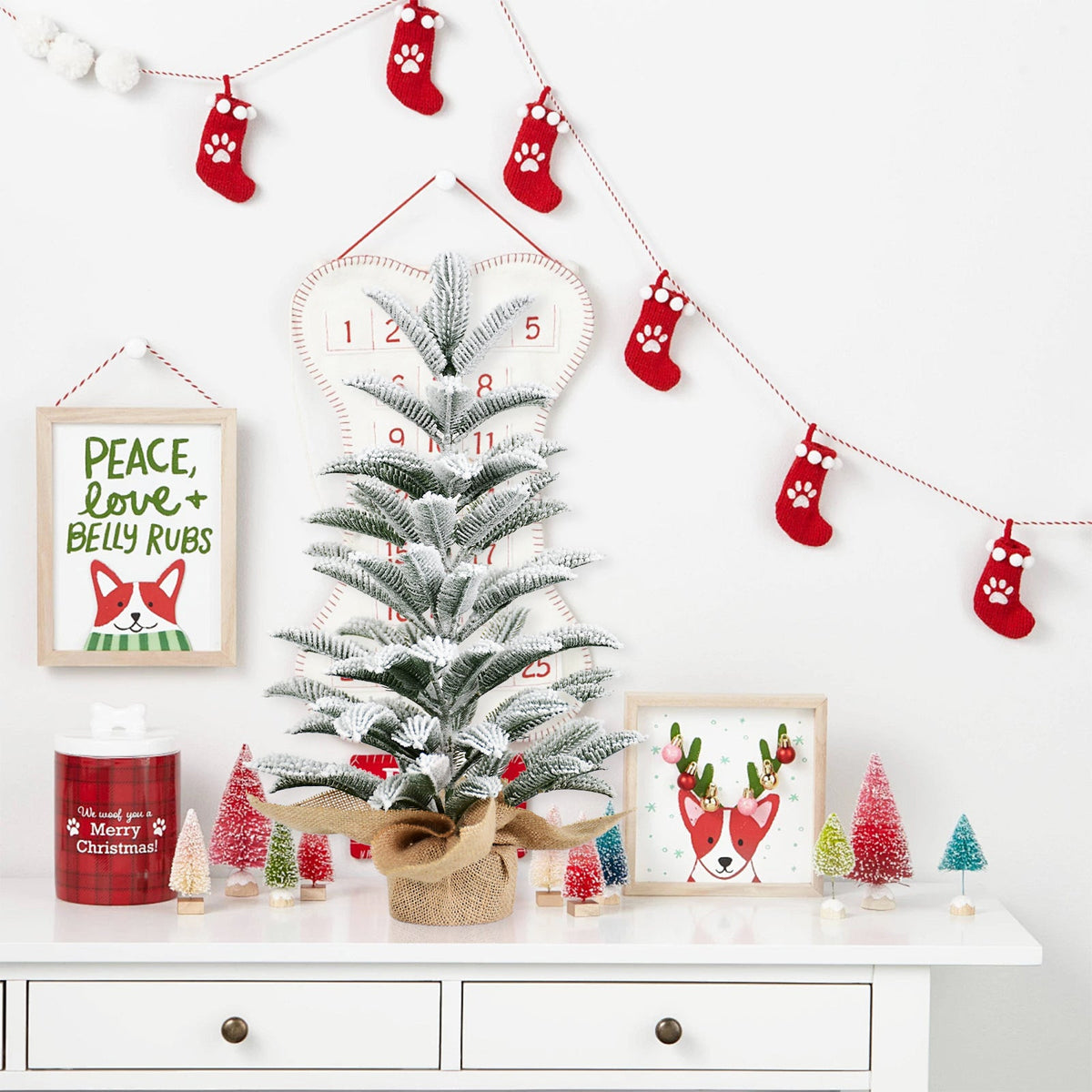 50CM Flocked Tabletop Christmas Tree with Realistic Flocked Branches - Green