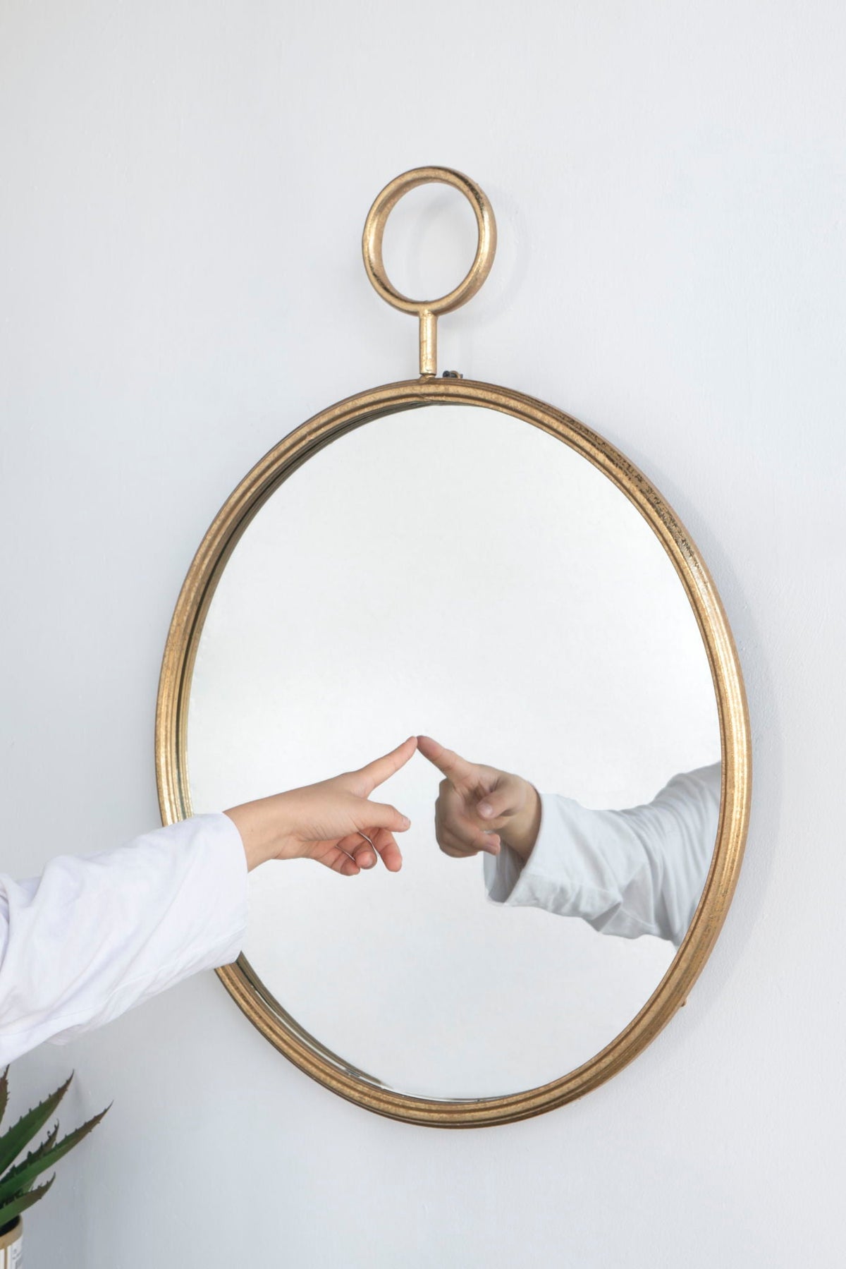 Gray Circle Wall Mirror with Iron Frame - Modern Accent for Living Room