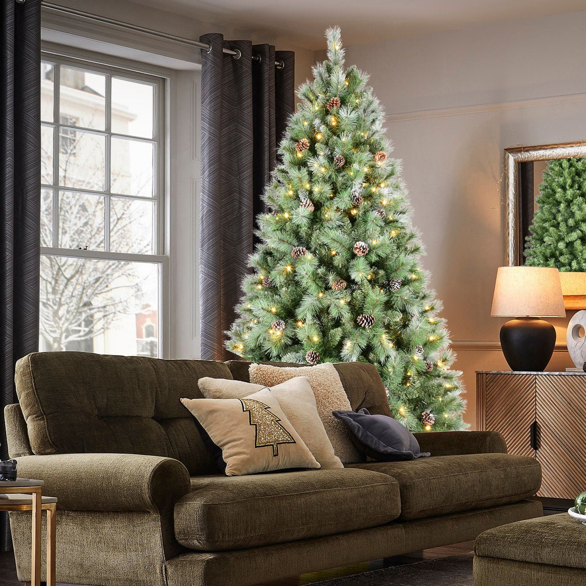 Premium 5FT Christmas Tree with 200 Warm Lights - Warm White
