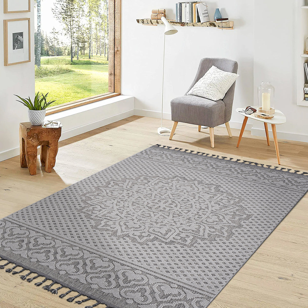 Guros Collection 4' x 6' Area Rug with Stain-Resistant Polypropylene - Ivory or Grey+White