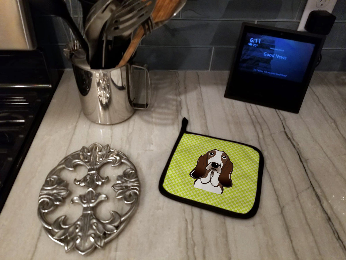 Checkerboard Lime Green Basset Hound Pot Holder Set of 2 Heat Resistant Quilted Hot Pads 7.5 x 7.5 Inch, Insulated Kitchen Trivets for Cooking & Baking