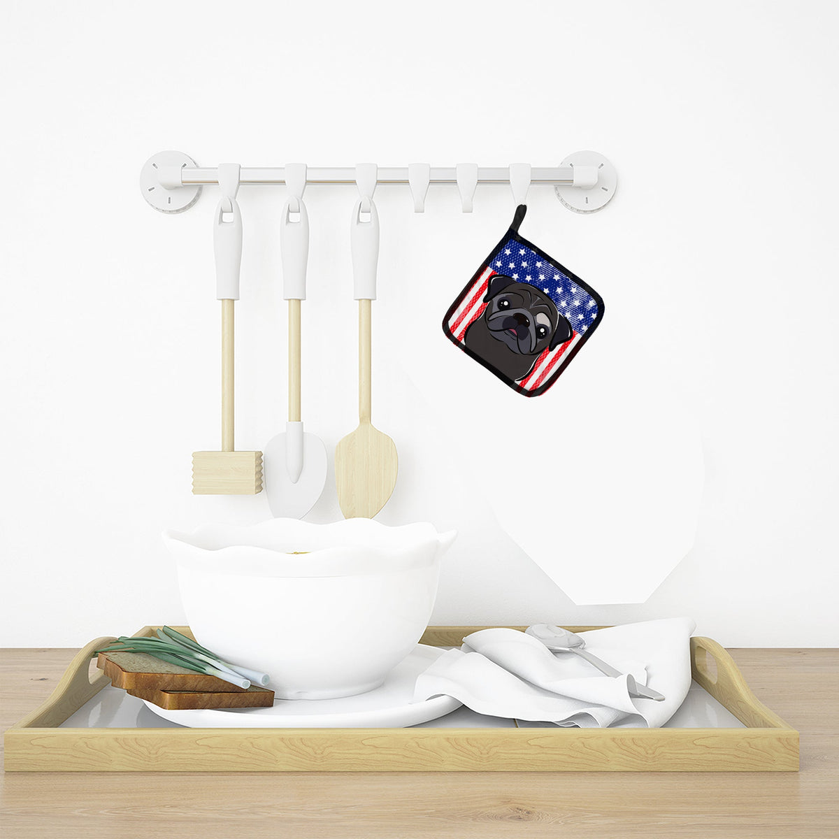 American Flag and Black Pug Pot Holder Set of 2 Heat Resistant Quilted Hot Pads 7.5 x 7.5 Inch, Insulated Kitchen Trivets for Cooking & Baking