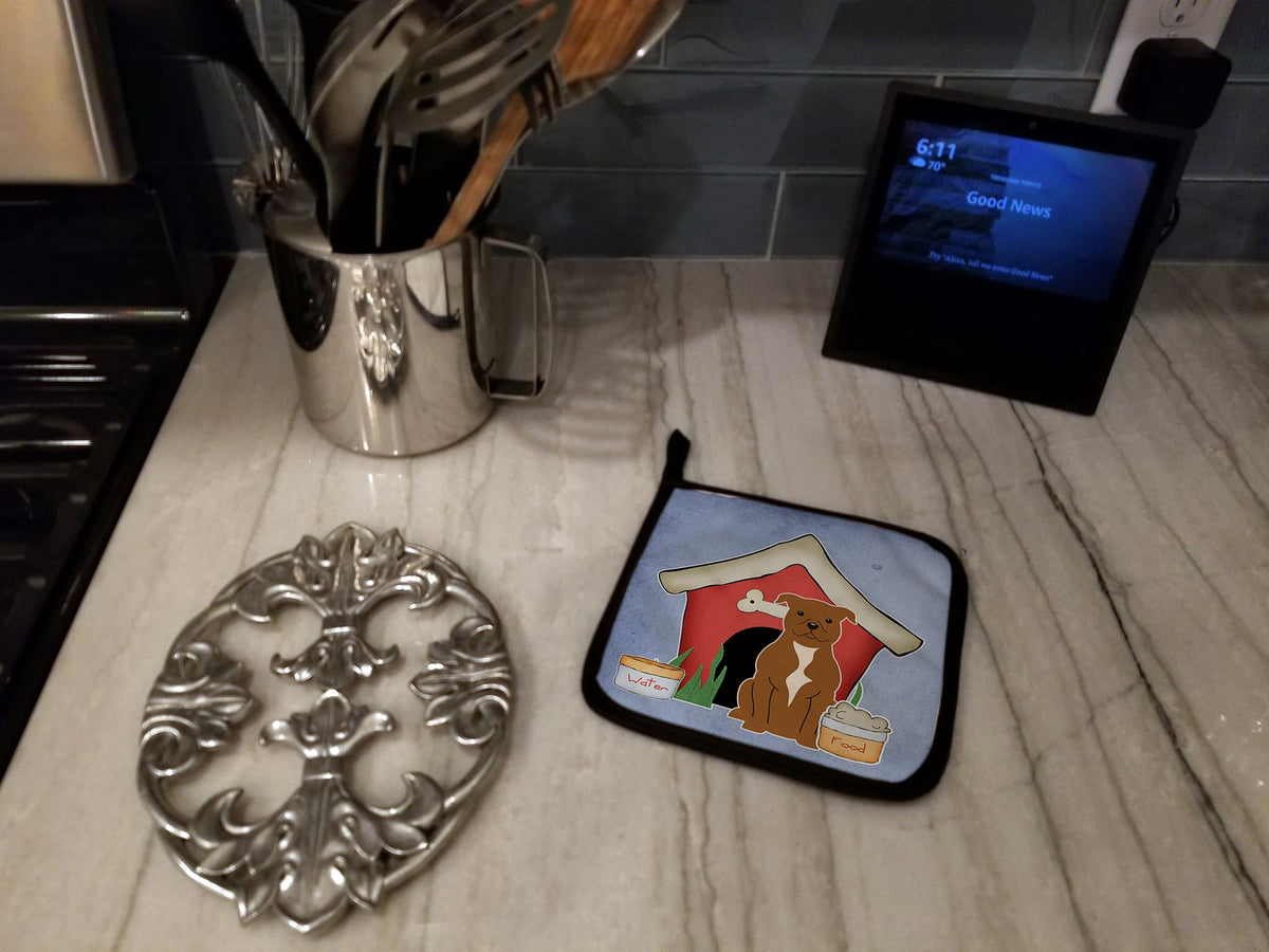 Dog House Collection Staffordshire Bull Terrier Brown Pot Holder Set of 2 Heat Resistant Quilted Hot Pads 7.5 x 7.5 Inch, Insulated Kitchen Trivets for Cooking & Baking