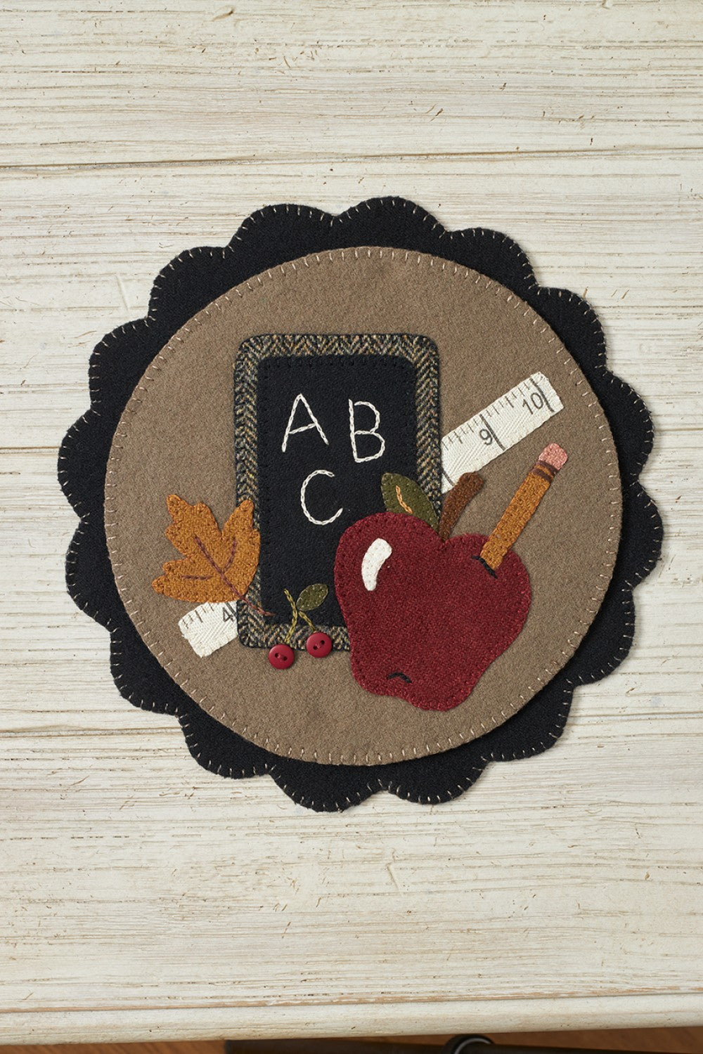 Center Circle Woolen Mats August