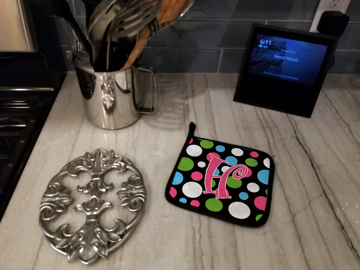 Letter H Initial Monogram - Polkadots and Pink Pot Holder Set of 2 Heat Resistant Quilted Hot Pads 7.5 x 7.5 Inch, Insulated Kitchen Trivets for Cooking & Baking