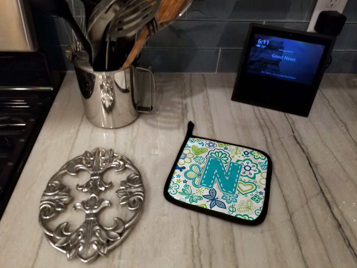 Letter N Flowers and Butterflies Teal Blue Pot Holder Set of 2 Heat Resistant Quilted Hot Pads 7.5 x 7.5 Inch, Insulated Kitchen Trivets for Cooking & Baking