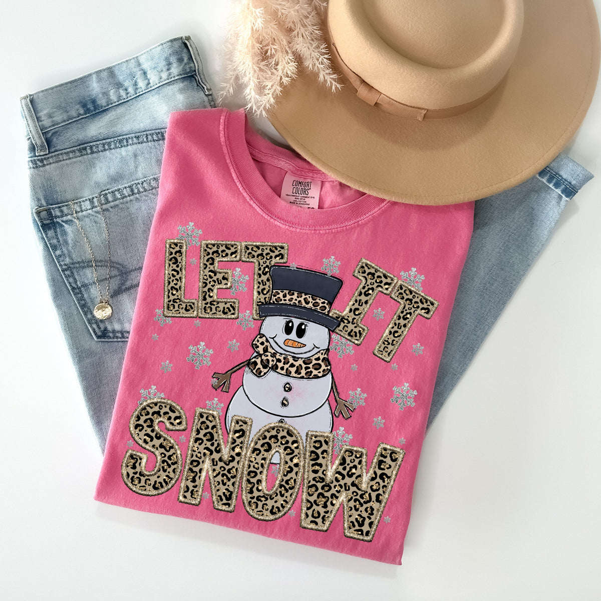 Let It Snow Graphic Tee