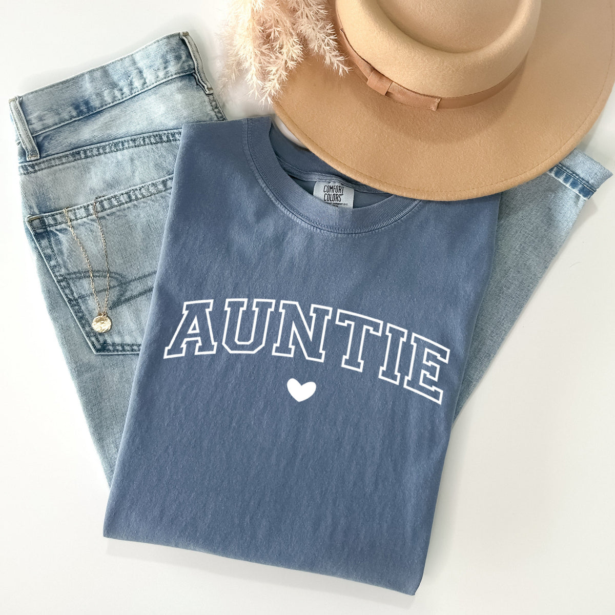 Auntie Graphic Tee