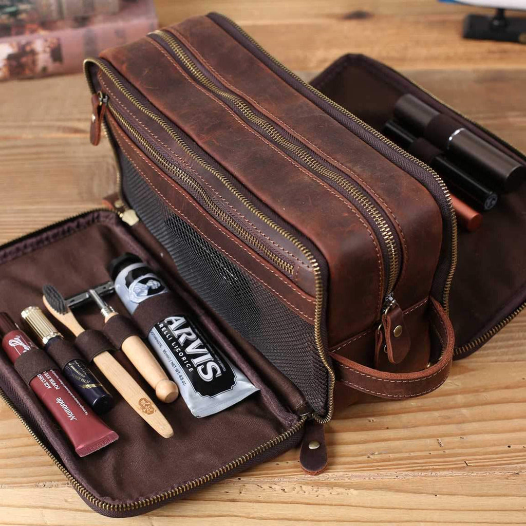 Groomsmen Gift Personalized Leather Toiletry Bag Waterproof Leather Dopp Kit Men's Shaving Kit, Christmas Gift