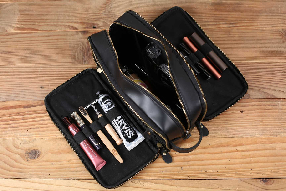 Groomsmen Gift Personalized Leather Toiletry Bag Waterproof Leather Dopp Kit Men's Shaving Kit, Christmas Gift