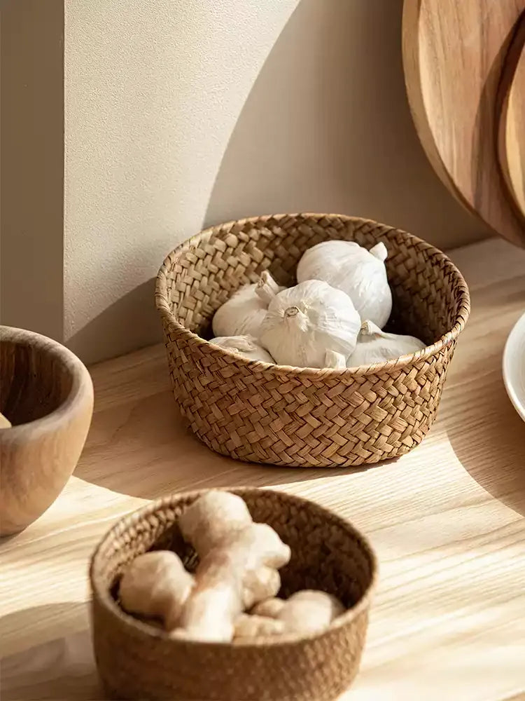 Round Seagrass Catchall Basket