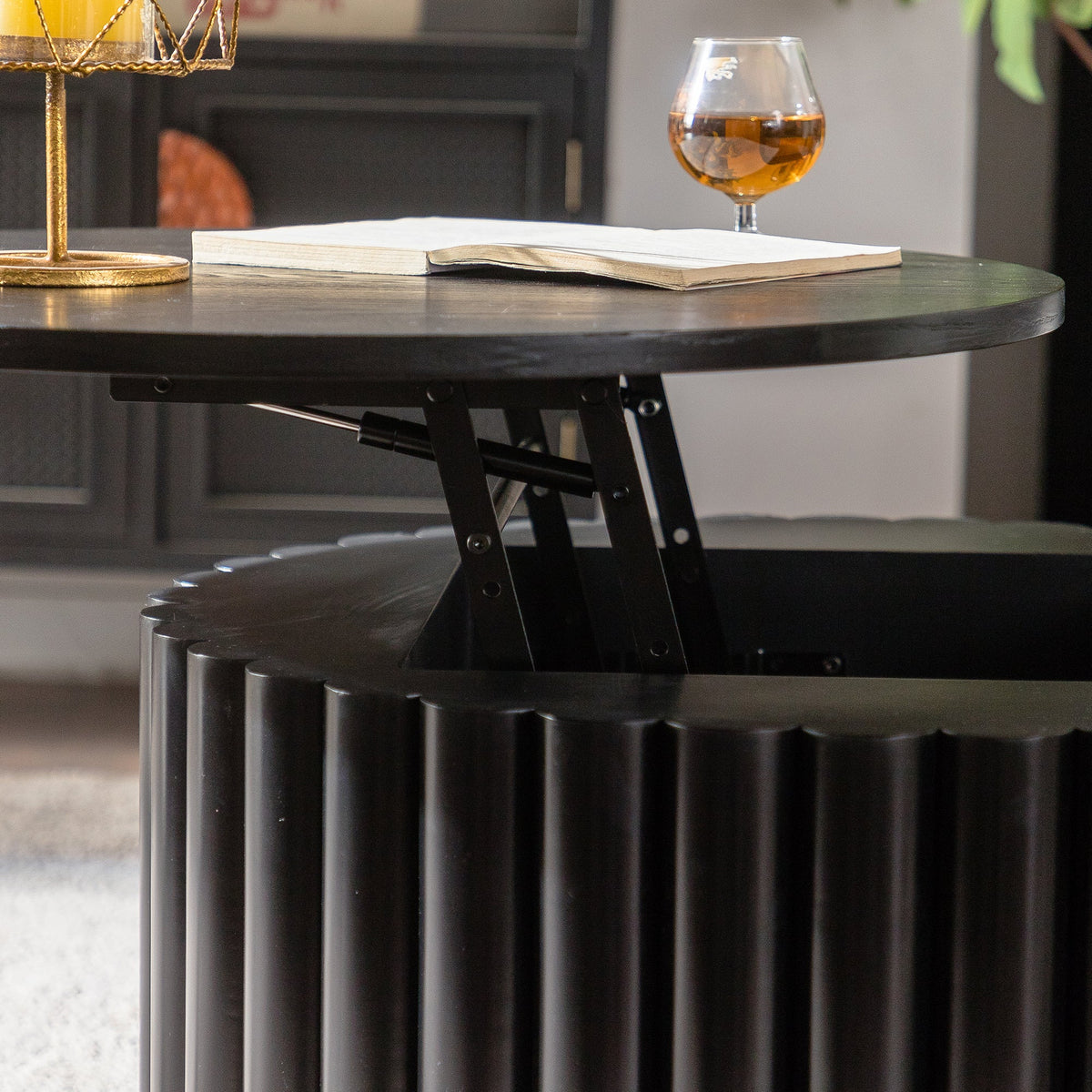 Round Coffee Table with Lift and Handcrafted Relief - Black or Walnut