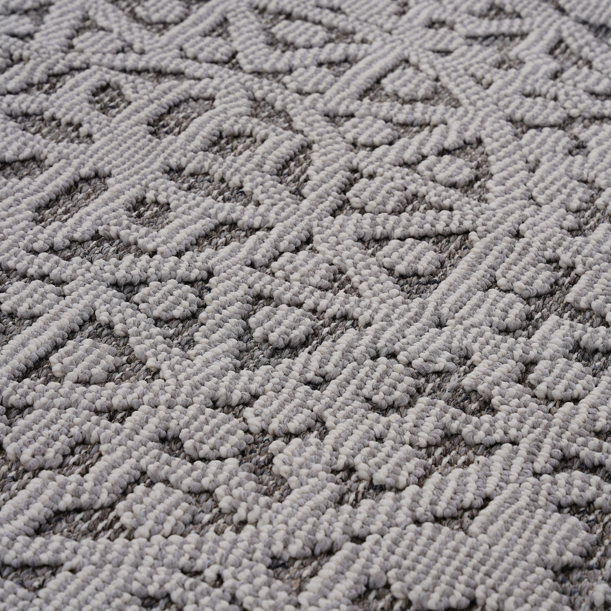 Guros Collection 4' x 6' Area Rug with Stain-Resistant Polypropylene - Ivory or Grey+White