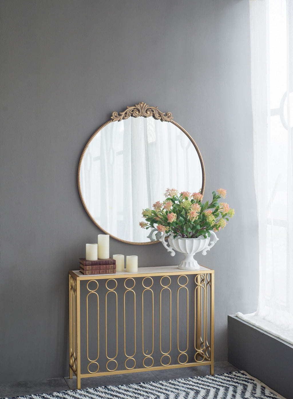 Classic Design Wall Mirror with Baroque-Inspired Frame – Gold or Black