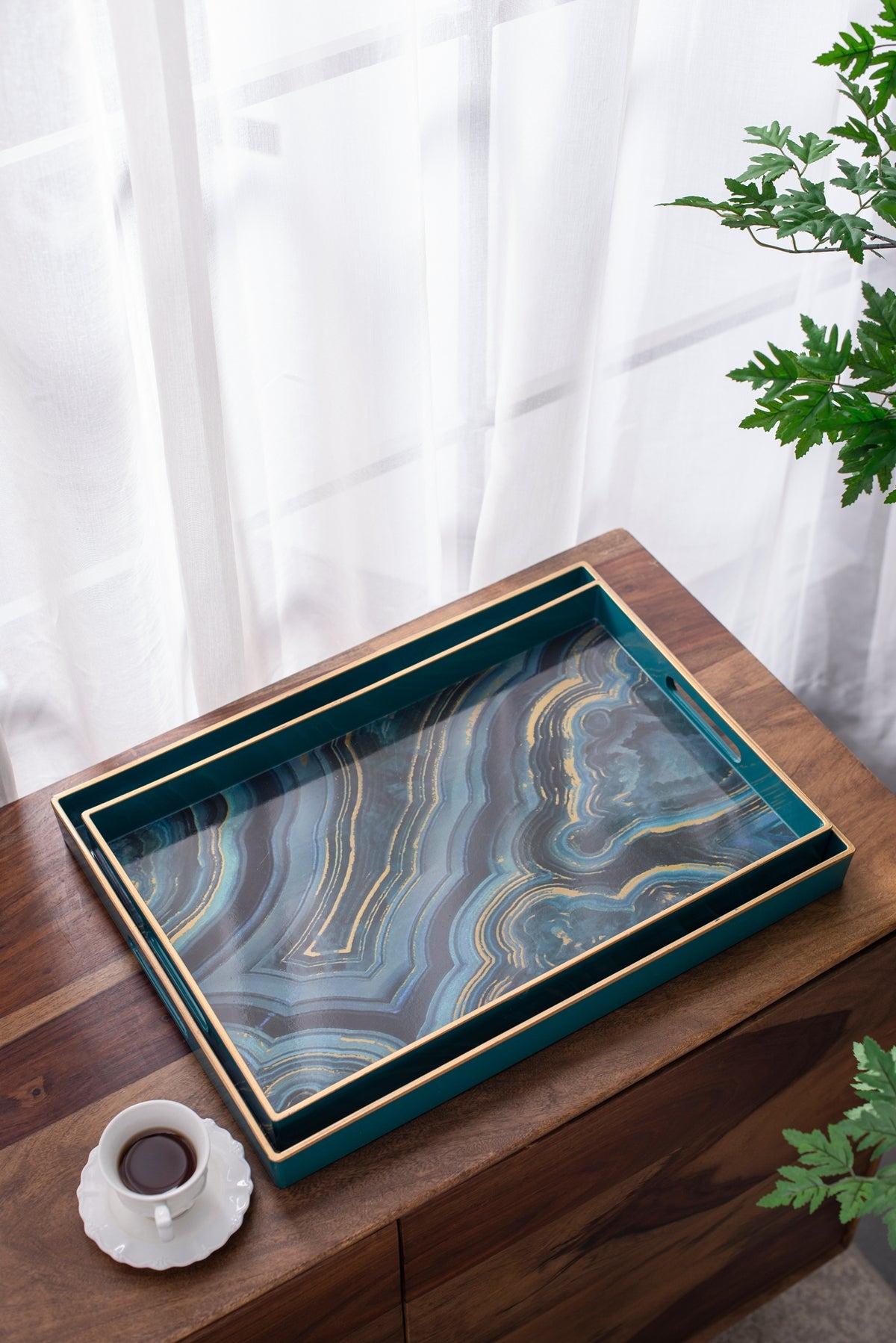 Set of 2 Effra Rectangular Trays with Marble-Inspired Finish - Blue or Black