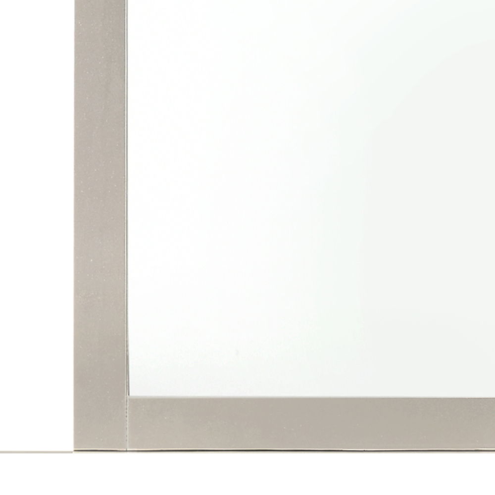 Elegant Modern Farmhouse Wall Mirror with Low Distortion Glass - Pearl Silver or Black