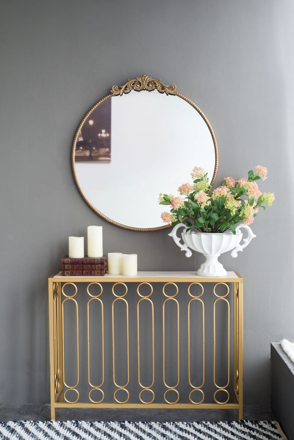 Classic Design Wall Mirror with Baroque-Inspired Frame – Gold or Black