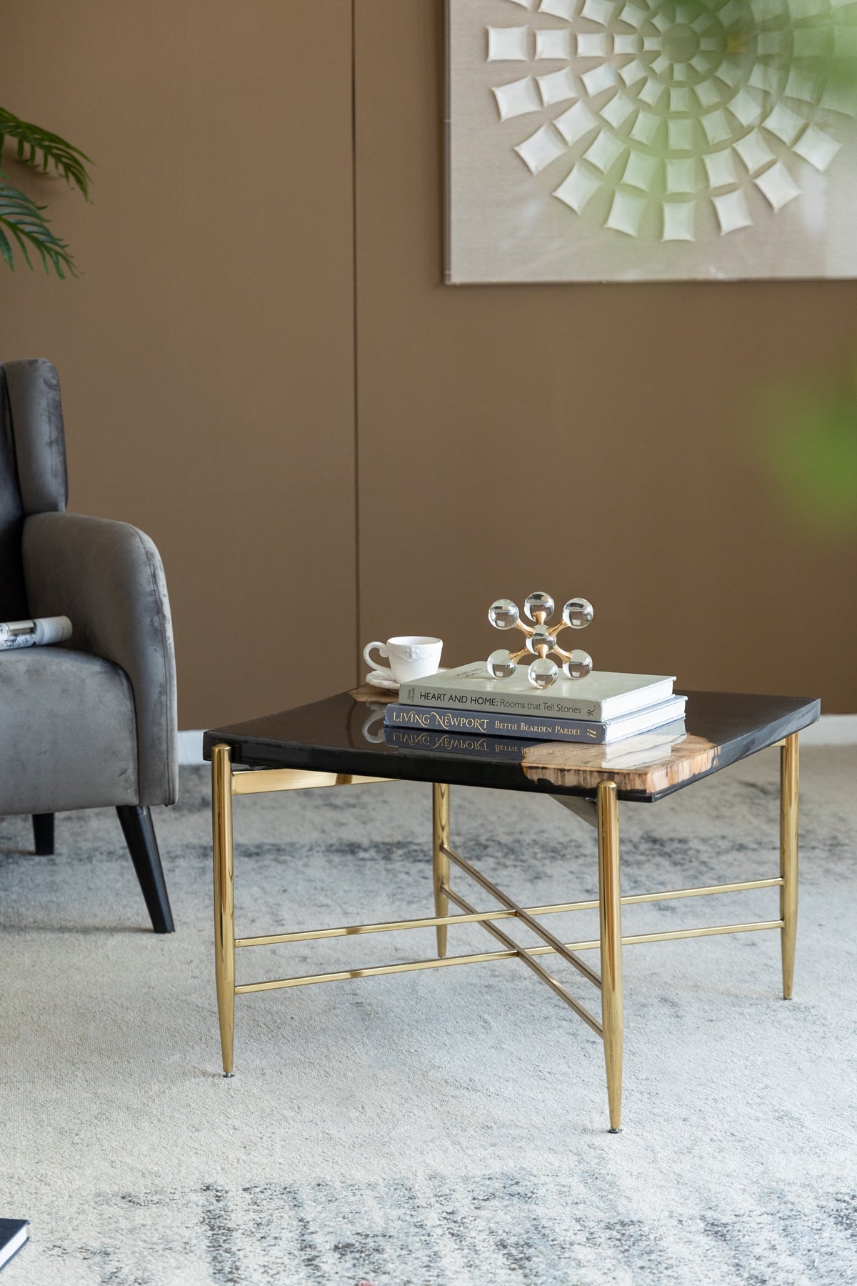 Clear and Gold Decorative Sculpture with Contemporary Design - Clear