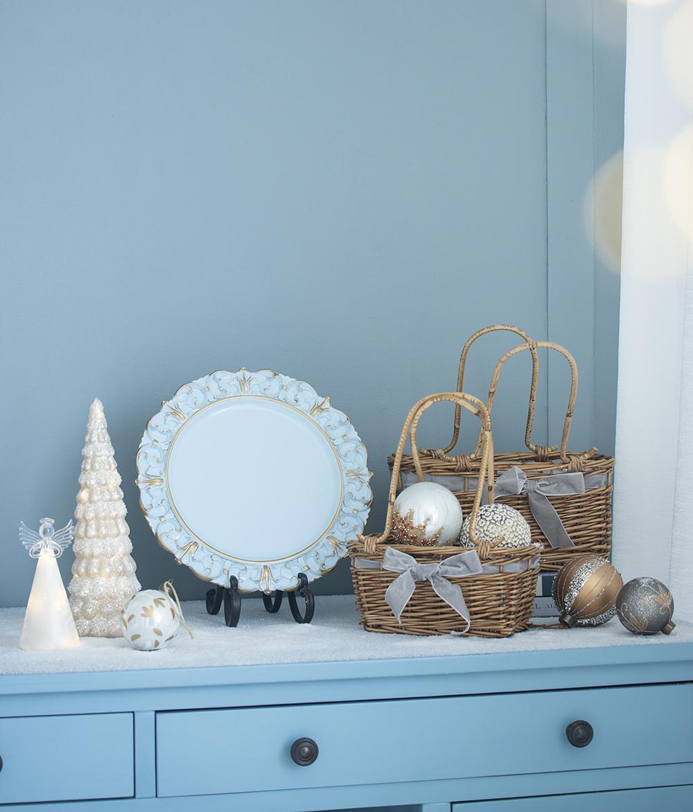 Glass Christmas Ball Ornaments with Hanging Loop – Red or Gold